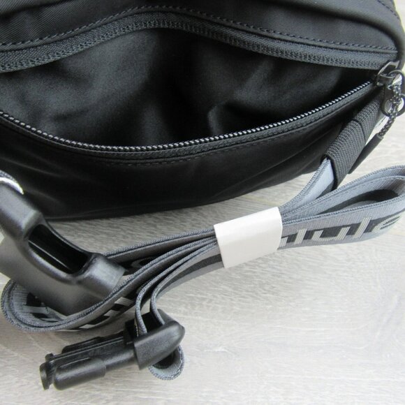 Lululemon Everywhere Belt Bag "Wordmark" Black (1L) Travel Vacation NEW - Picture 9 of 16